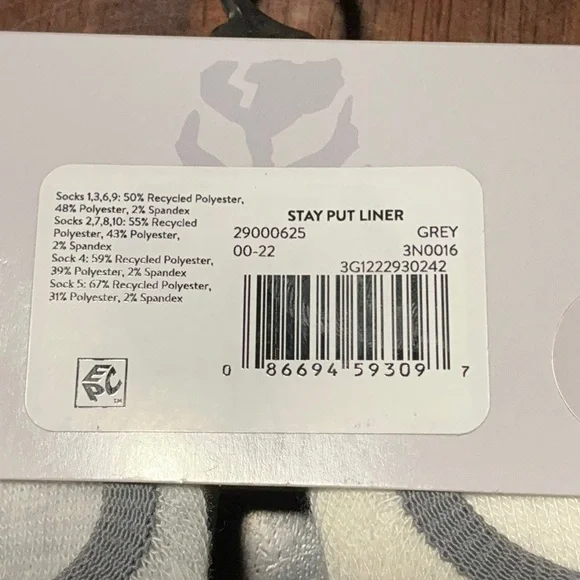 Star Wars Mandalorian Women’s Socks NWT - Picture 5 of 5